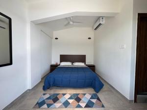 Postel nebo postele na pokoji v ubytování 4 Bed Private Pool Pent House Villa Alibaug
