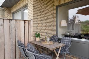 Balkón nebo terasa v ubytování Blankwasserweg 131 Lensterstrand Oase Bungalow 4