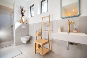 Koupelna v ubytování Charmante Privatzimmer in der Stadt