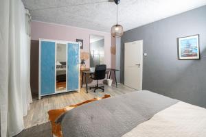 Postel nebo postele na pokoji v ubytování Charmante Privatzimmer in der Stadt