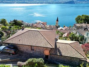 オッジェッビオにあるVilla near Lake with Panoramic Viewsのギャラリーの写真