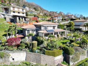 オッジェッビオにあるVilla near Lake with Panoramic Viewsのギャラリーの写真