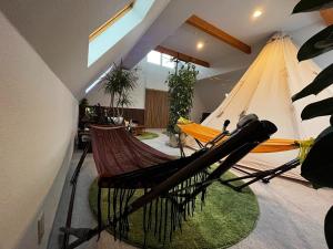 Ein Sitzbereich in der Unterkunft ALL SEASON CAMP - Vacation STAY 21071v