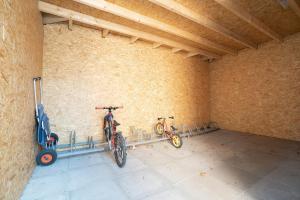 Radfahren an der Unterkunft Ostseegarten Goldulme oder in der Nähe