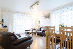 Posezení v ubytování Haus am Kurpark Timmendorfer Strand Wohnung 4