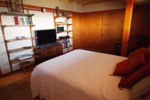 Gallery image of Priest Ranch with Guest House and Pool in Big Oak Flat