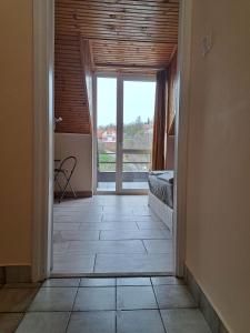 Fotografia z galérie ubytovania MALIBU APARTMENT BALATON NORTH v destinácii Balatonalmádi