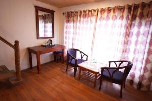 Istumisnurk majutusasutuses Hotel Monal