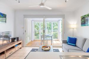 Port Douglas Apartments - Adults Only Oasis的休息区