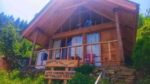 Gallery image of The Woodstone Farmstay Sainj Valley in Sainj