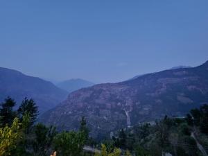 Gallery image of The Woodstone Farmstay Sainj Valley in Sainj