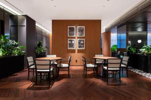 Гостиная зона в Intercity Hotel Shanghai City Center - Free Mini Bar