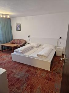 Katil atau katil-katil dalam bilik di HOTEL WALDHORN