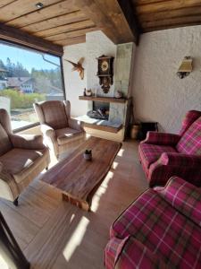 Ruang duduk di HOTEL WALDHORN