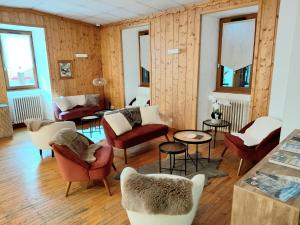 Posezení v ubytování Hôtel Le MontBlanc Flumet