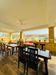 Restaurace v ubytování Wonbin Safari Jaisalmer