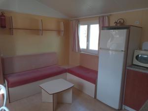 Imagen de la galería de Mobile Home sleeps 4, en Monsec