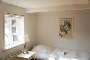 En eller flere senge i et værelse på Molslaboratoriet - Stuehuset