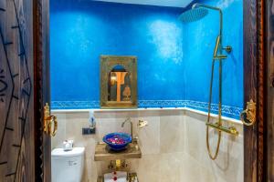 Koupelna v ubytování Riad La Perle Bleue Marrakech