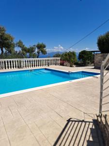 Bazén v ubytování Villa Levanda (Loggos Paxos) nebo v jeho okolí