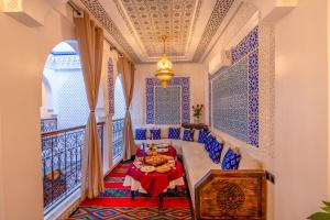 Posezení v ubytování Riad La Perle Bleue Marrakech