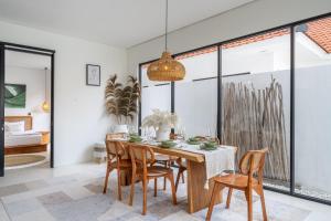 Foto sihtkohas Uluwatu asuva majutusasutuse Chic, Private, Peaceful - Discover Manta Villa in Ungasan galeriist +9 fotot