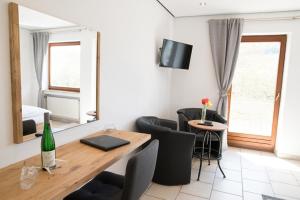 Gallery image of Hotel zum Anker in Detzem