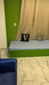 Postel nebo postele na pokoji v ubytování Emerald Luxury Garden Villa - Ismailia