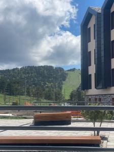 Vue générale sur la montagne ou vue sur la montagne depuis l'appartement