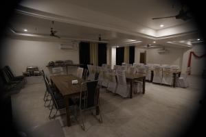 Imagen de la galería de Hotel The Black Gold, en Chandīgarh