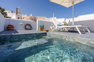 Bazén v ubytování Crown Cactus Cave Suite nebo v jeho okolí