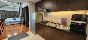 Cucina o angolo cottura di Sunway Resort Suite Linked to Pyramid and Lagoon