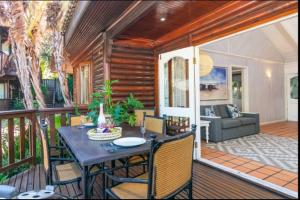 Χώρος καθιστικού στο Knysna - Collingwood Cottage +16 φωτογραφίες