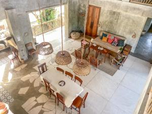 Posezení v ubytování Baia Nest MALASUGI Room within Self-Service Villa Near the Beach