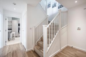 Fotografie z fotogalerie ubytování Chiswick Park 3 bed 3 bath West London - Parking v Londýně