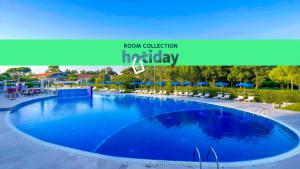Bazén v ubytování HOTIDAY Room Collection - Calambrone nebo v jeho okolí