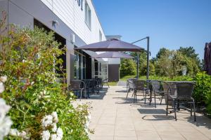 Patio nebo venkovní prostory v ubytování Best Western Côte des Sables Plouescat