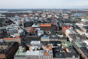 Nespecifikovaný výhled na destinaci Helsinky nebo výhled na město při pohledu z apartmánu