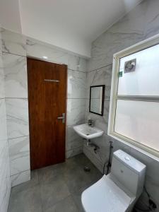 Koupelna v ubytování Hotel Lagoon Inn - Malviya Nagar