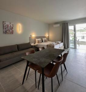 Φωτογραφία από το άλμπουμ του Costas & Chrysoula  στον Πλακιά