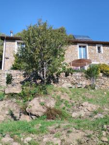 Το κτήριο όπου στεγάζεται  το bed & breakfast