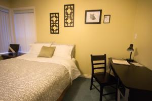Кровать или кровати в номере Eagle Close Executive B&B