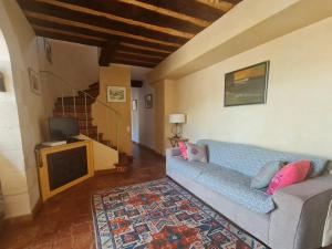 Χώρος καθιστικού στο Maison de charme Villeneuve les Avignon