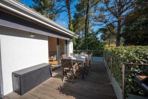 En balkon eller terrasse på Seignosse Le Penon_maison Patio