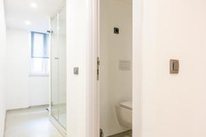 Kúpeľňa v ubytovaní StayWithUs , ground Floor