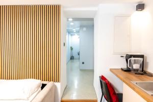 Posteľ alebo postele v izbe v ubytovaní StayWithUs , ground Floor