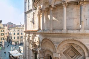 Γενική άποψη της πόλης Λούκα ή θέα της πόλης από  αυτό το διαμέρισμα