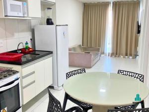 Fortaleza Sul Flats Service的厨房或小厨房