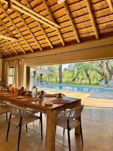 Φωτογραφία από το άλμπουμ του Xanatseni Private Camp σε Klaserie Private Nature Reserve