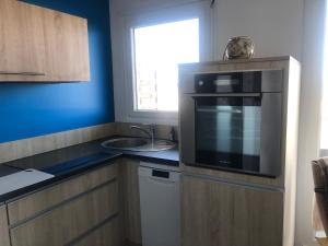 Kuchnia lub aneks kuchenny w obiekcie LE BORD de MER